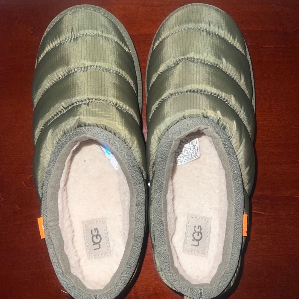 UGG Kids Olive Slippers
